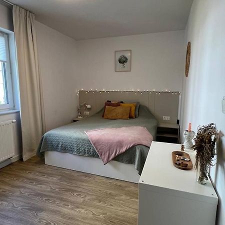 Chopin Airport Apartments Varsovie Extérieur photo