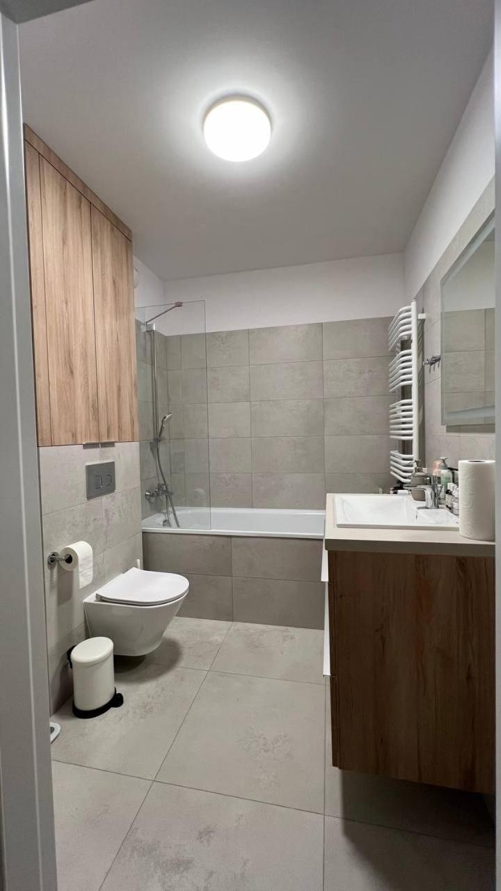 Chopin Airport Apartments Varsovie Extérieur photo